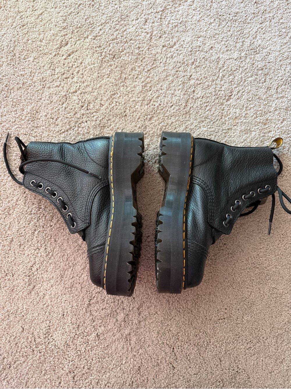 Dr. Martens Sinclair Boot - 6 - Picture 6 of 11